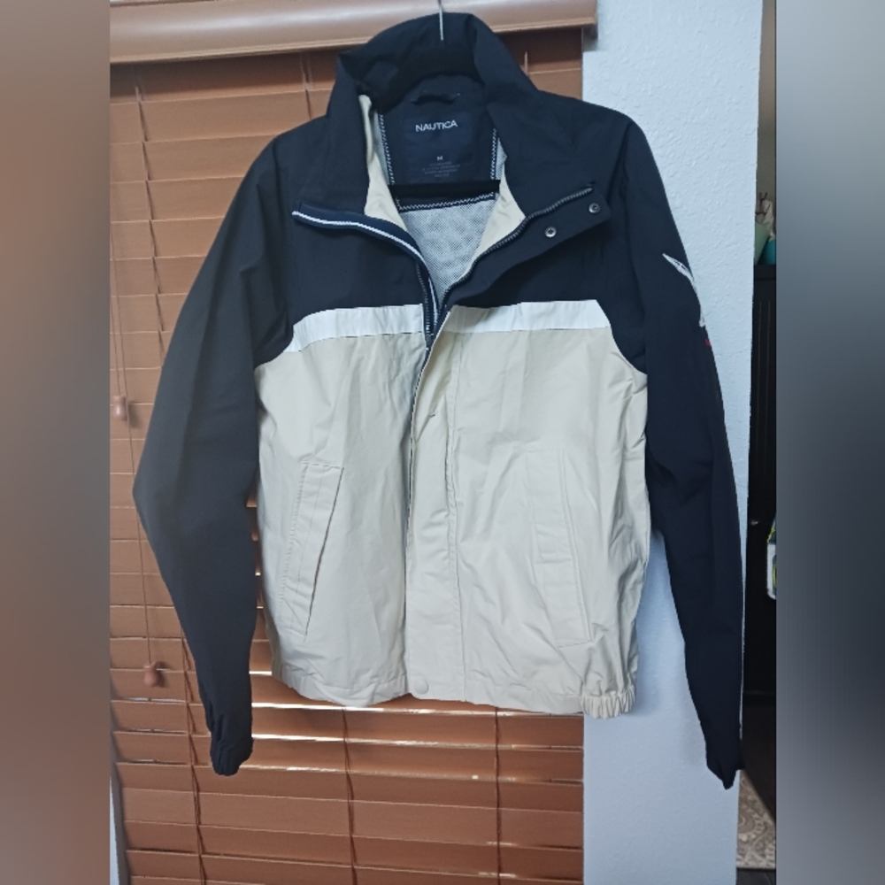 Nautica Men's Medium Nylon Blend Jacket Bkack/Cream